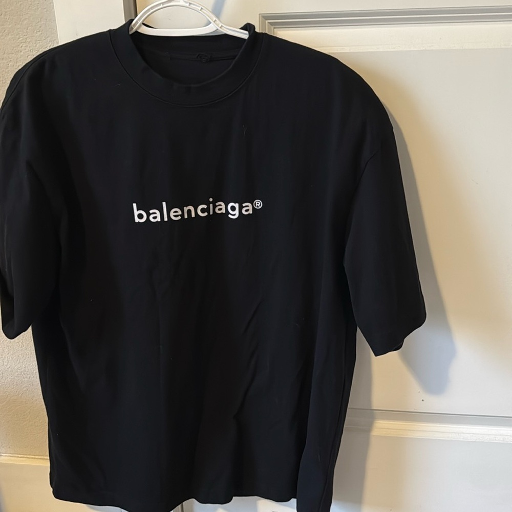 Men’s medium oversized Balenciaga T-shirt